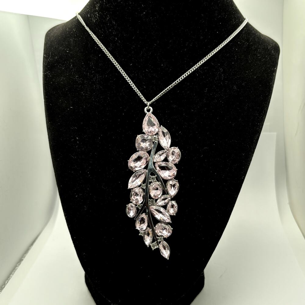 Paparazzi Pink Rhinestones & Leaf Necklace